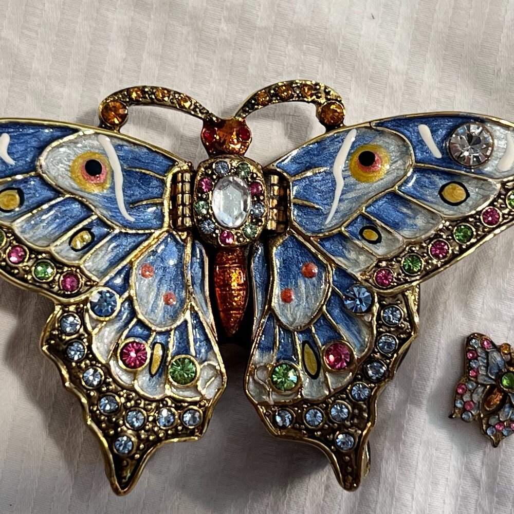 Kingspoint Enamel Trinket Box with Pendant